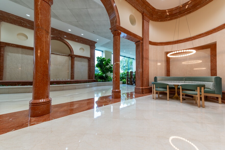 More Photos Of 1511 N Westshore Blvd, Tampa Office For Lease