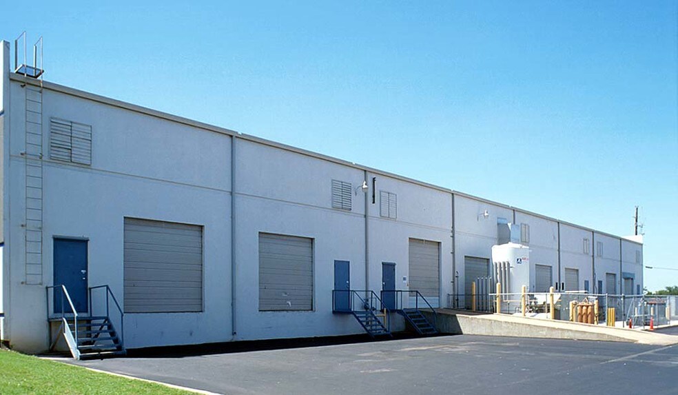 More Photos Of 5910 Techni Center Dr, Austin Light Distribution For Lease