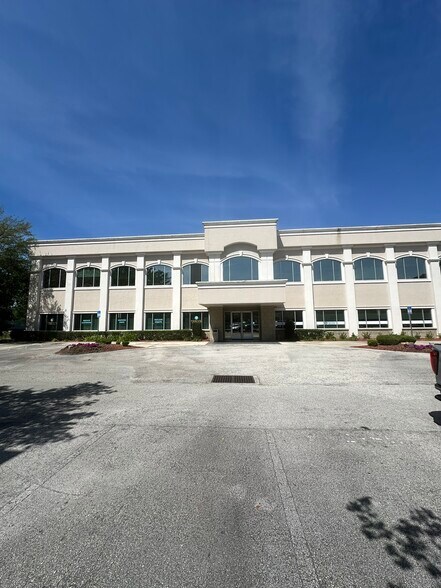 More Photos Of 4371 US Highway 17, Orange Park Office For Lease