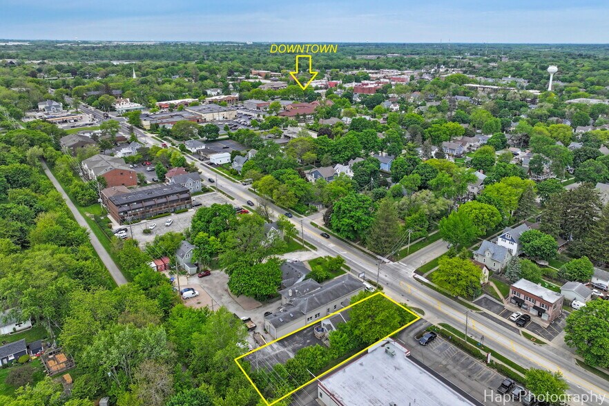 More Photos Of 401 E Park Ave, Libertyville Freestanding For Sale