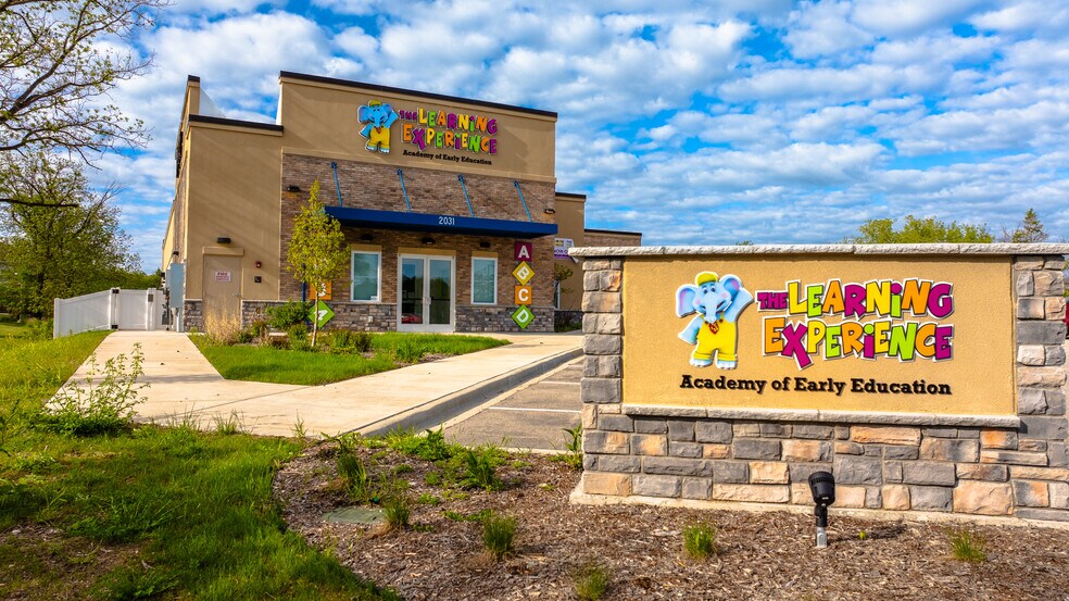 Primary Photo Of 2031 Meadow Ln, Pewaukee Daycare Center For Sale