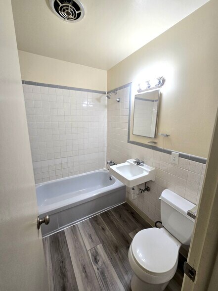 More Photos Of 265 Laurel St, Broomfield Apartments For Sale