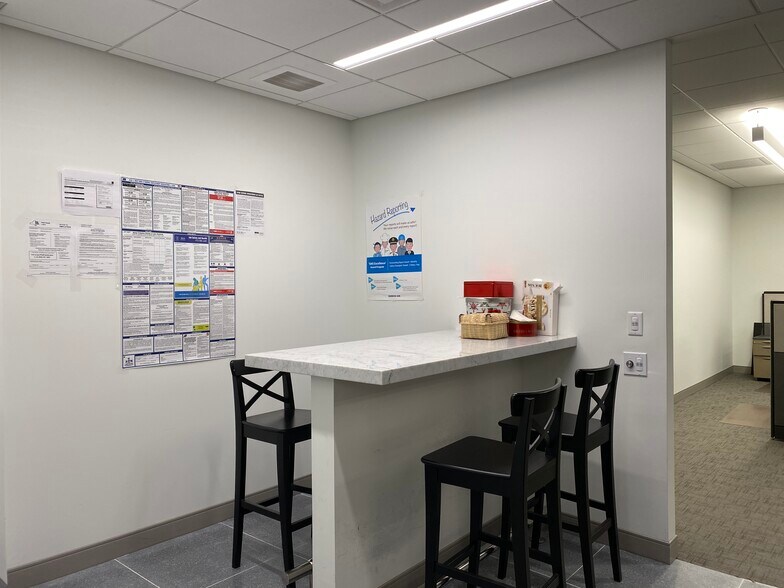 More Photos Of 10 E 53rd St, New York Office For Lease