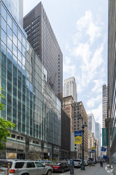 More Photos Of 6 E 43rd St, New York Apartments For Lease