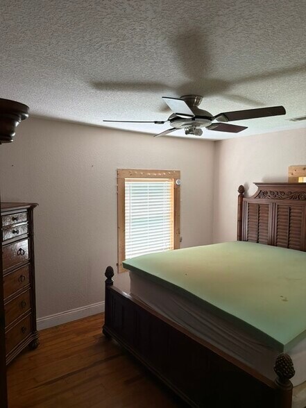 More Photos Of 1011 S Palm Ave, Palatka Office For Sale