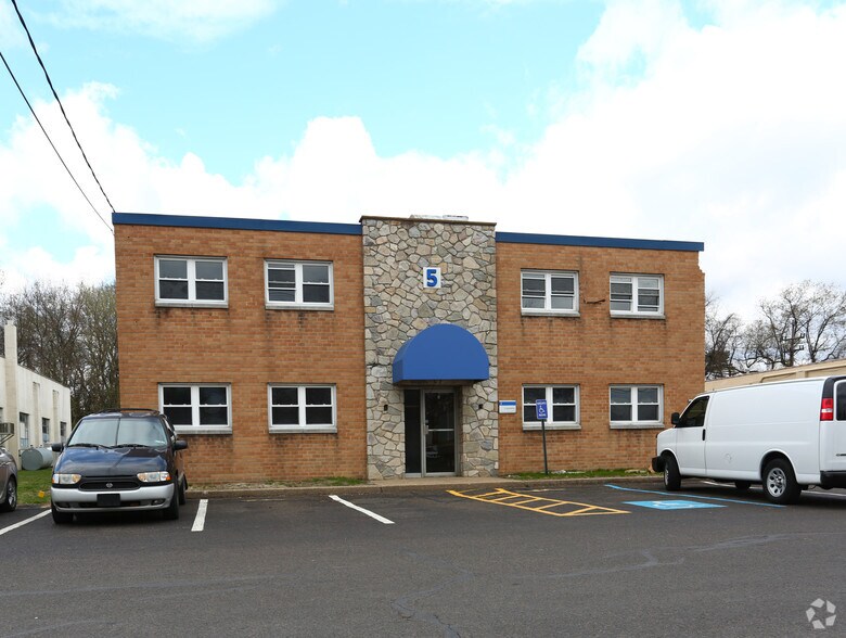 More Photos Of 7300 N Crescent Blvd, Pennsauken Light Manufacturing For Lease