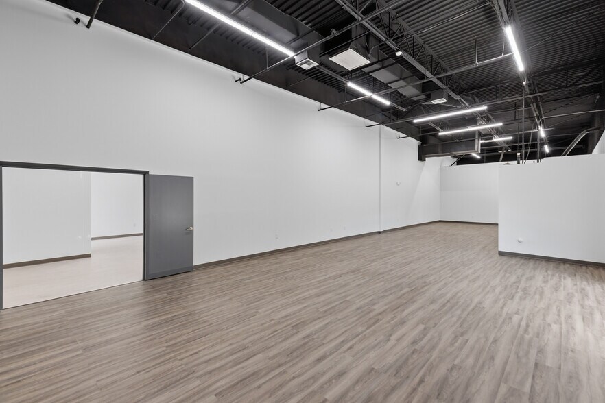 More Photos Of 11576 Pierson Rd, Wellington Warehouse For Lease
