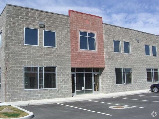 Primary Photo Of 692-718 W Confluence Ave, Murray Light Manufacturing For Lease