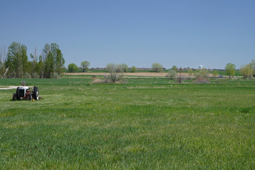 More Photos Of 10452 Isabelle Rd, Lafayette Warehouse For Sale