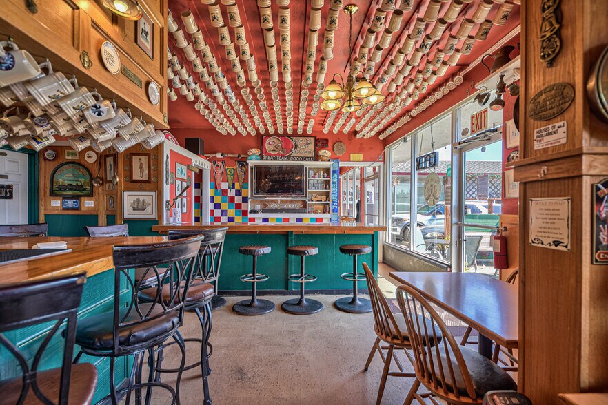 More Photos Of 223 Reindollar Ave, Marina Office For Lease