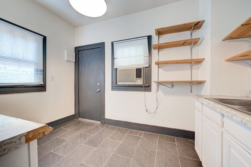 More Photos Of 408 Chautauqua Ave, Norman Multifamily For Sale