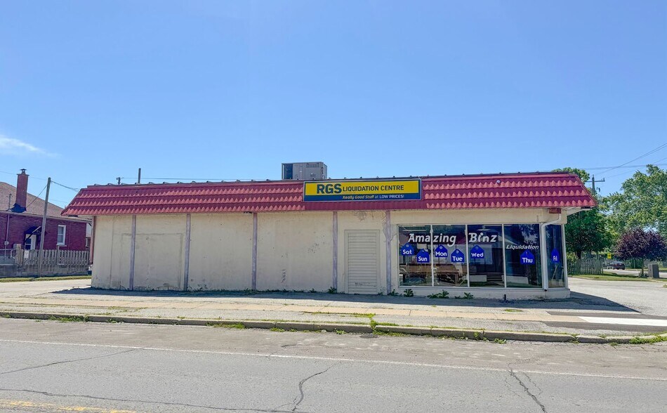 More Photos Of 477 Davis St, Port Colborne Freestanding For Sale