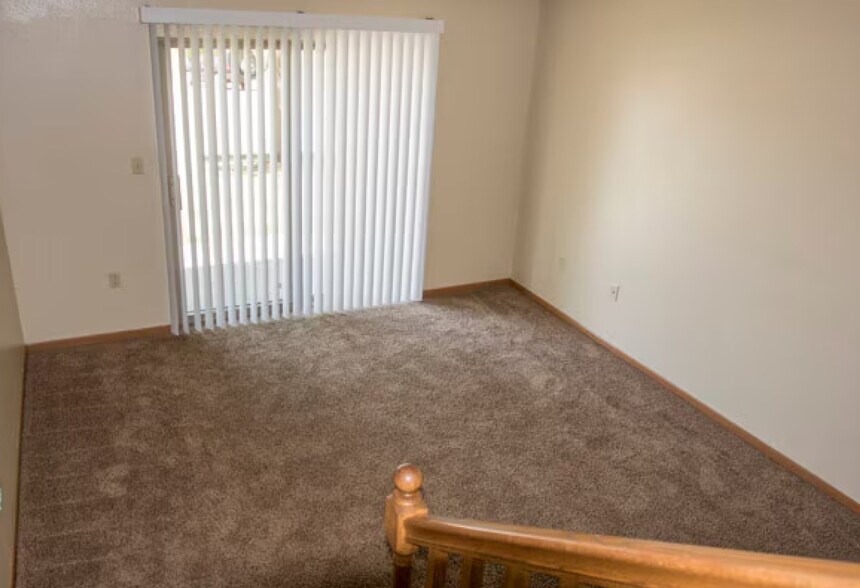 More Photos Of 1210 S Majestic View Pl, Sioux Falls Apartments For Sale