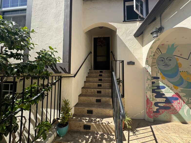More Photos Of 1652 Oxford St, Berkeley Apartments For Sale