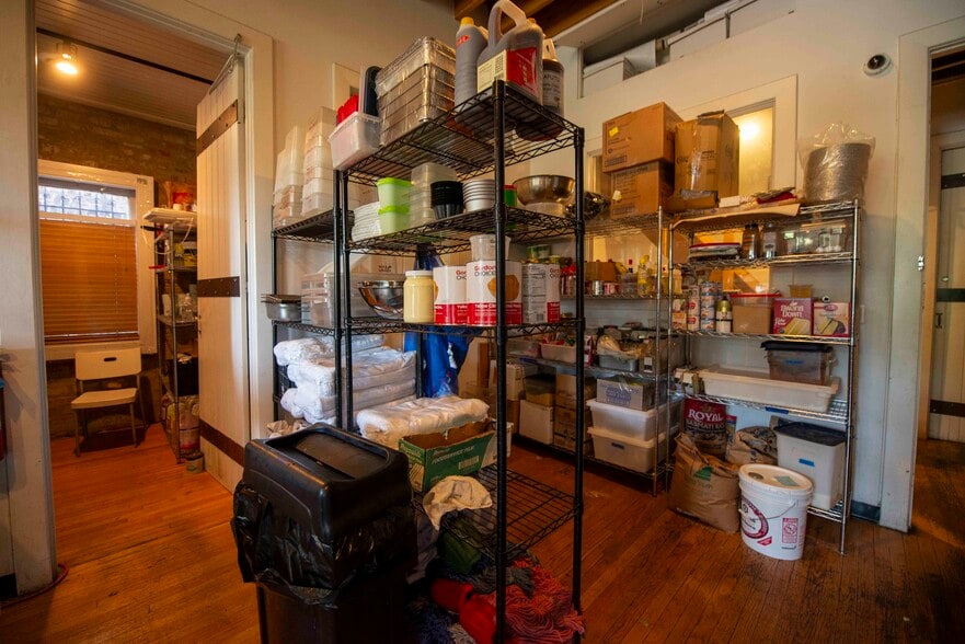 More Photos Of 1829 W Chicago Ave, Chicago Storefront Retail Residential For Lease