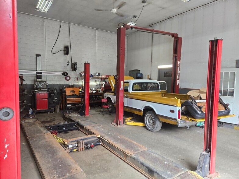 More Photos Of 315 Creamery Rd, South Ryegate Industrial For Sale