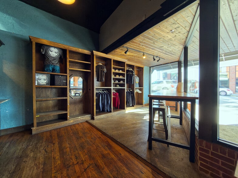 More Photos Of 308 N Main St, Mount Airy Storefront Retail Office For Sale