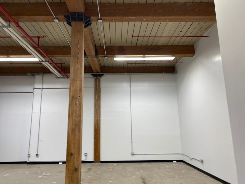 More Photos Of 31 South St, Mount Vernon Light Manufacturing For Lease