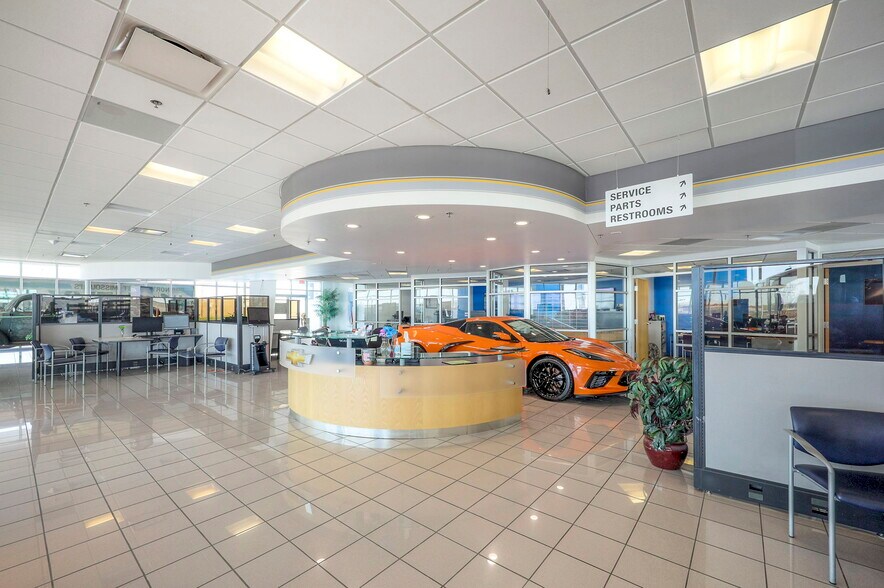 More Photos Of 3921 Frederick Ave, Saint Joseph General Retail For Sale