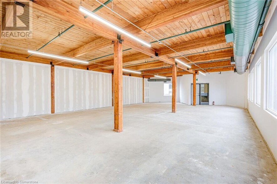 More Photos Of 10 Church St W, Woolwich Storefront Retail Office For Lease