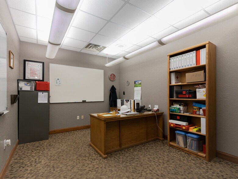 More Photos Of 1115 N Erie Ave, Pueblo Warehouse For Sale