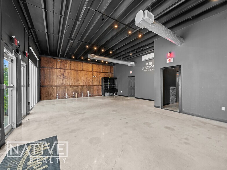 More Photos Of 702-704 NE 1st Ave, Fort Lauderdale Restaurant For Sale