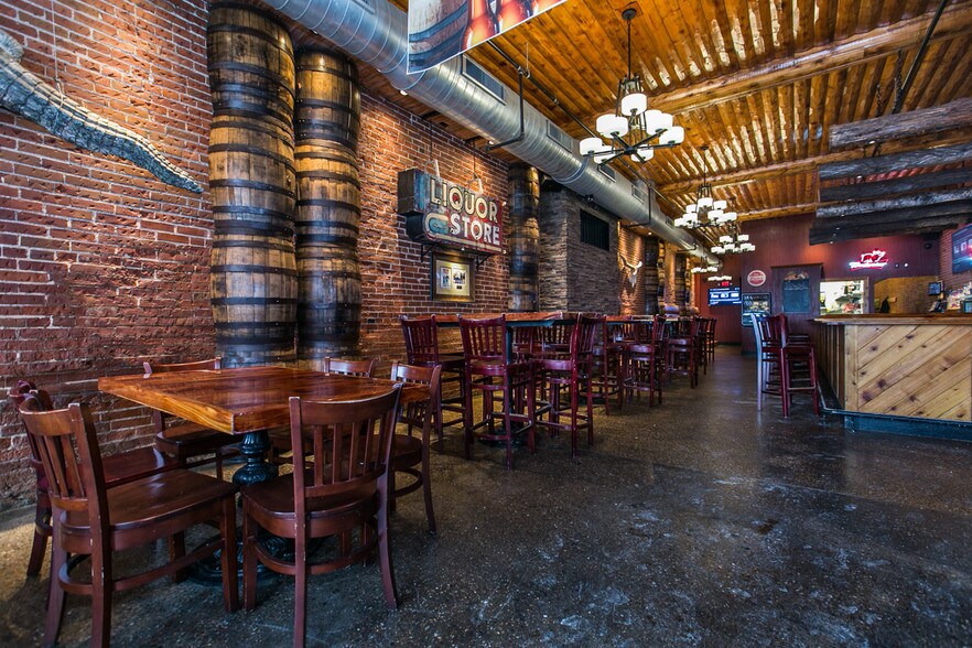 More Photos Of 163 Main St, Dubuque Restaurant For Sale