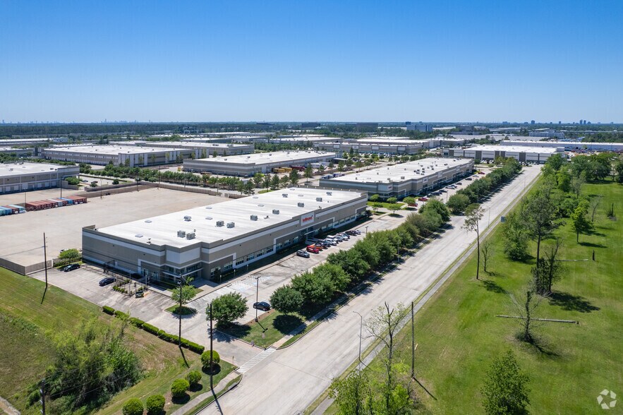 More Photos Of 4730 Consulate Plaza Dr, Houston Distribution For Lease