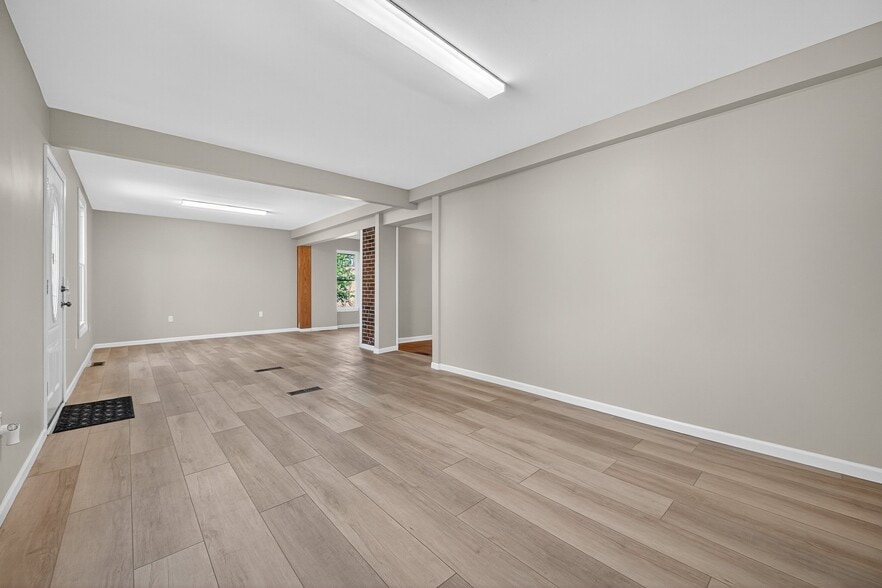 More Photos Of 5709 Cheviot Rd, White Oak Office For Sale