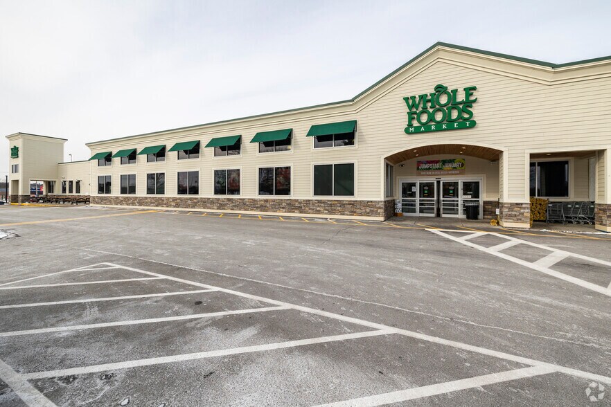 More Photos Of 253-269 Amherst St, Nashua General Retail For Lease