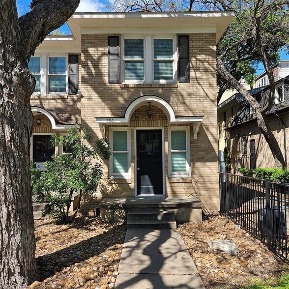 Primary Photo Of 506 1/2 W 7th #1 St, Austin Office For Lease