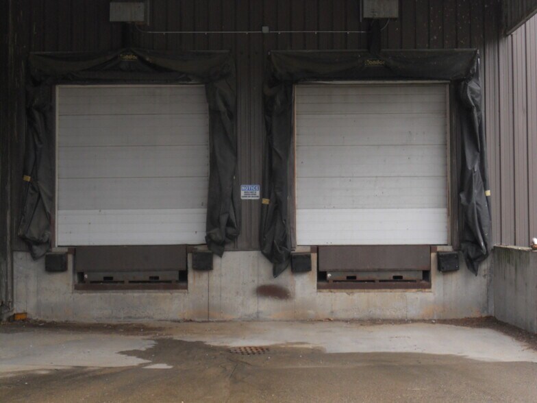 More Photos Of 10 Precision Dr, North Springfield Industrial For Lease