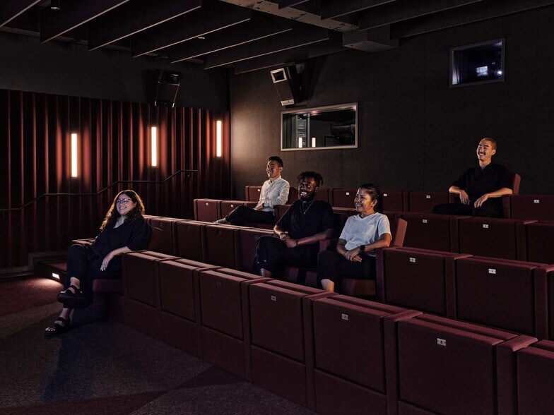 More Photos Of 5670 Wilshire Blvd, Los Angeles Office For Lease