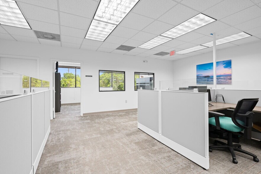 More Photos Of 3333 W Commercial Blvd, Fort Lauderdale Medical For Sale