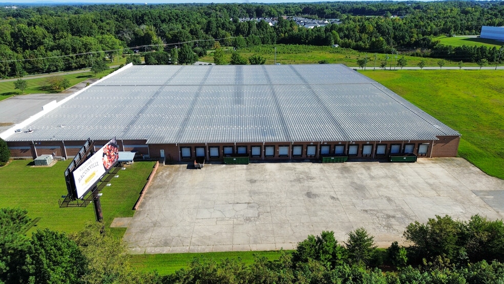 More Photos Of 100 Don Truell Ln, Thomasville Warehouse For Lease