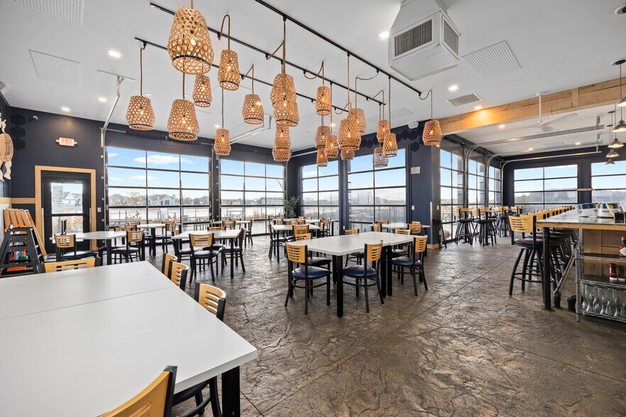 More Photos Of 2330 River Ave, Sandusky Restaurant For Sale
