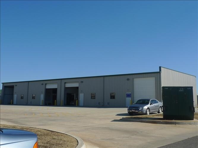 More Photos Of 3333-3349 Deskin Dr, Norman Industrial For Sale