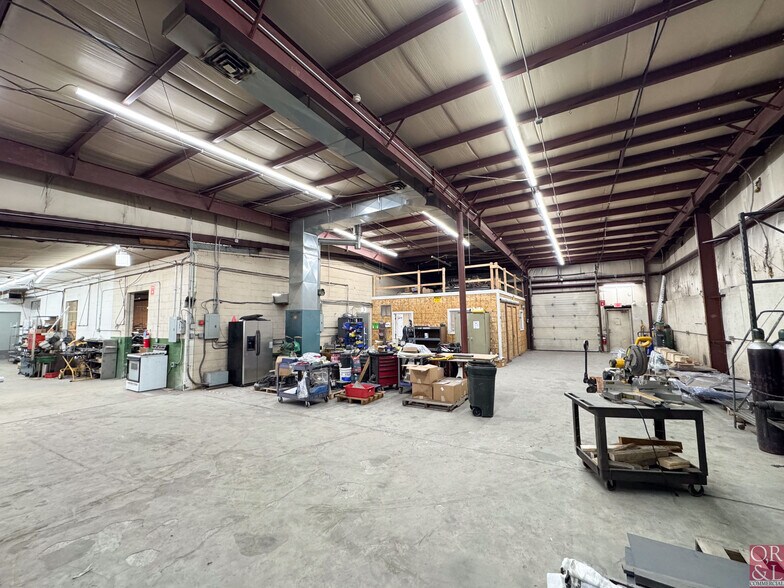 More Photos Of 10 Denlar Dr, Chester Manufacturing For Sale