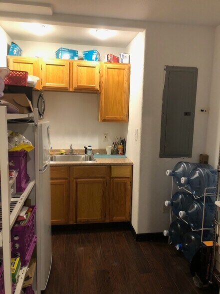 More Photos Of 14121 W Highway 290, Austin Warehouse For Sale