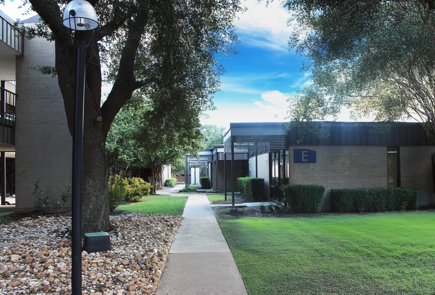 More Photos Of 11623 Angus Rd, Austin Unknown For Lease