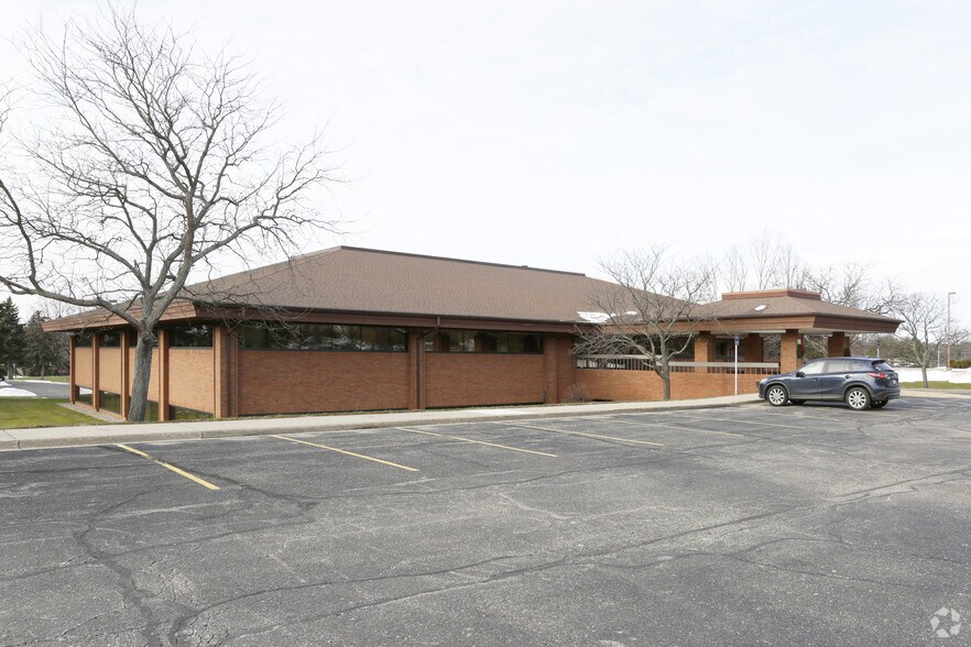 More Photos Of 2959 Lucerne Dr SE, Grand Rapids Office For Lease