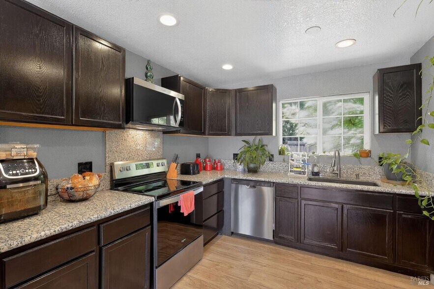 More Photos Of 9645 Lee St, Upper Lake Multifamily For Sale