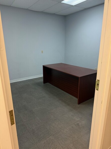 More Photos Of 2665 Pine Grove Rd, Cumming Flex For Lease