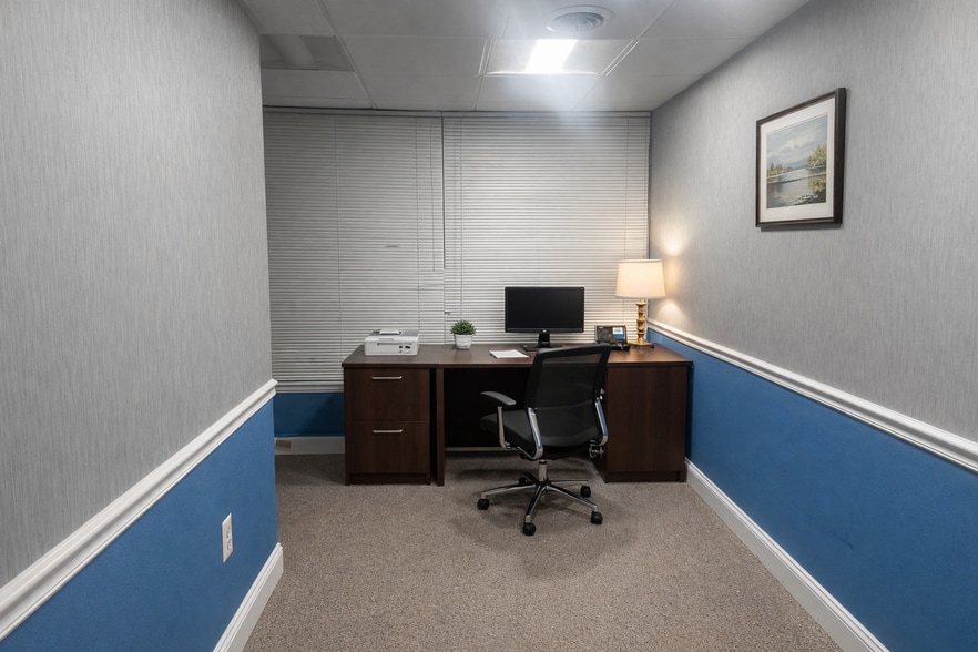 More Photos Of 2 Professional Dr, Gaithersburg Office For Lease
