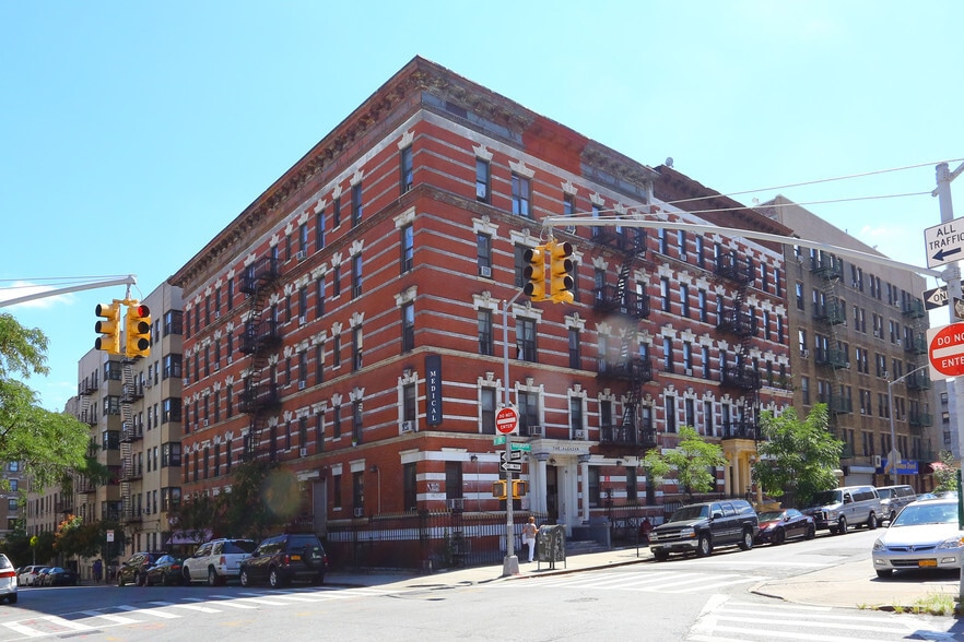 More Photos Of 15 Wadsworth Ave, New York Apartments For Lease