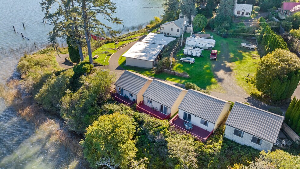 More Photos Of 4484 Fish Mill, Westlake Hotel For Sale