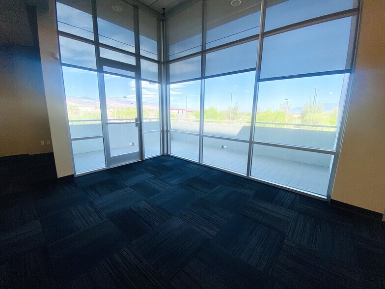 More Photos Of 7373-7375 Peak Dr, Las Vegas Medical For Lease