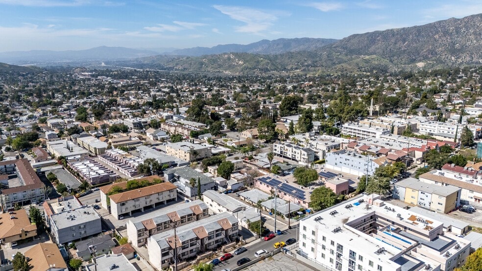 More Photos Of 10139 Hillhaven Ave, Tujunga Multifamily For Sale