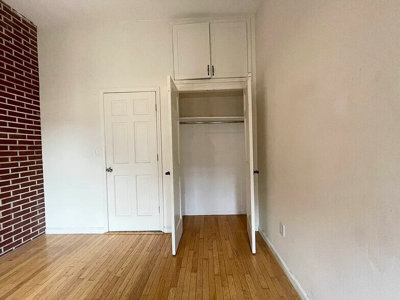 More Photos Of 109 Madison St, New York Apartments For Sale