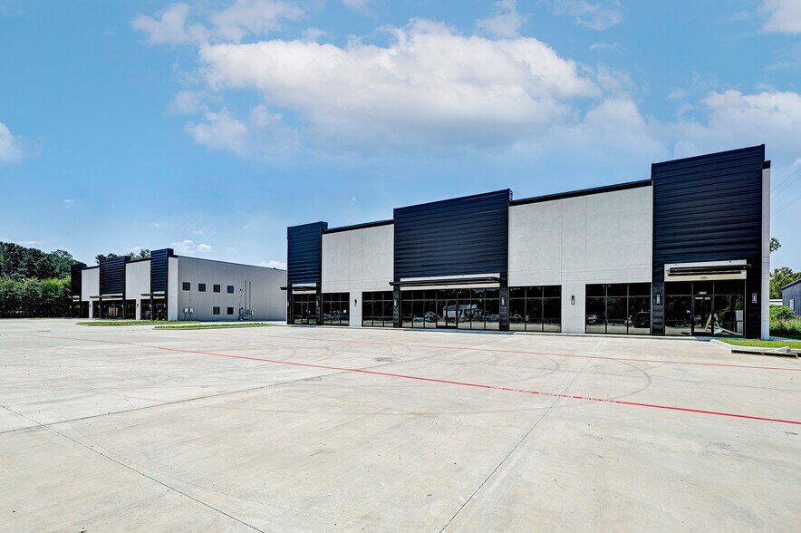 More Photos Of 9711 FM 2920 Rd, Tomball Unknown For Lease